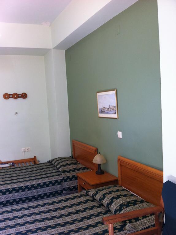 Zannikos Rooms Ermoupoli Exterior photo